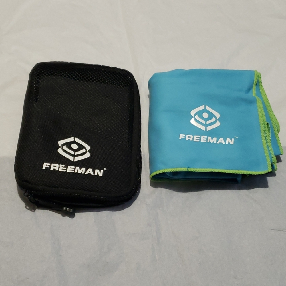 COPY - NWOT Freeman Sport light weight Towel